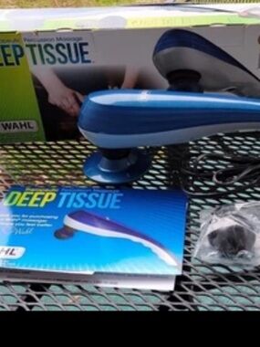 Wahl Deep Tissue Handheld Massager - Blue and White